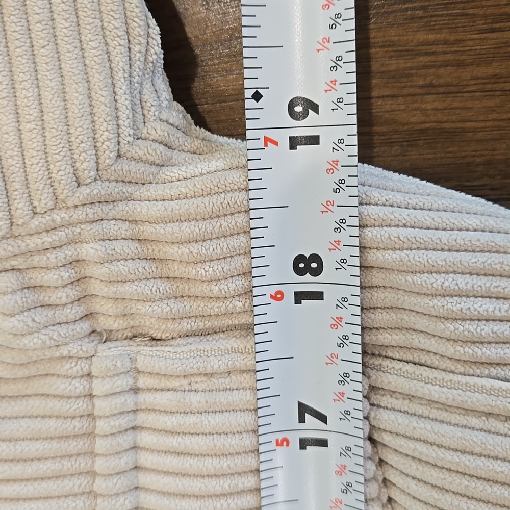 Love Tree Cropped Corduroy Sherpa Jacket - Picture 2 of 11